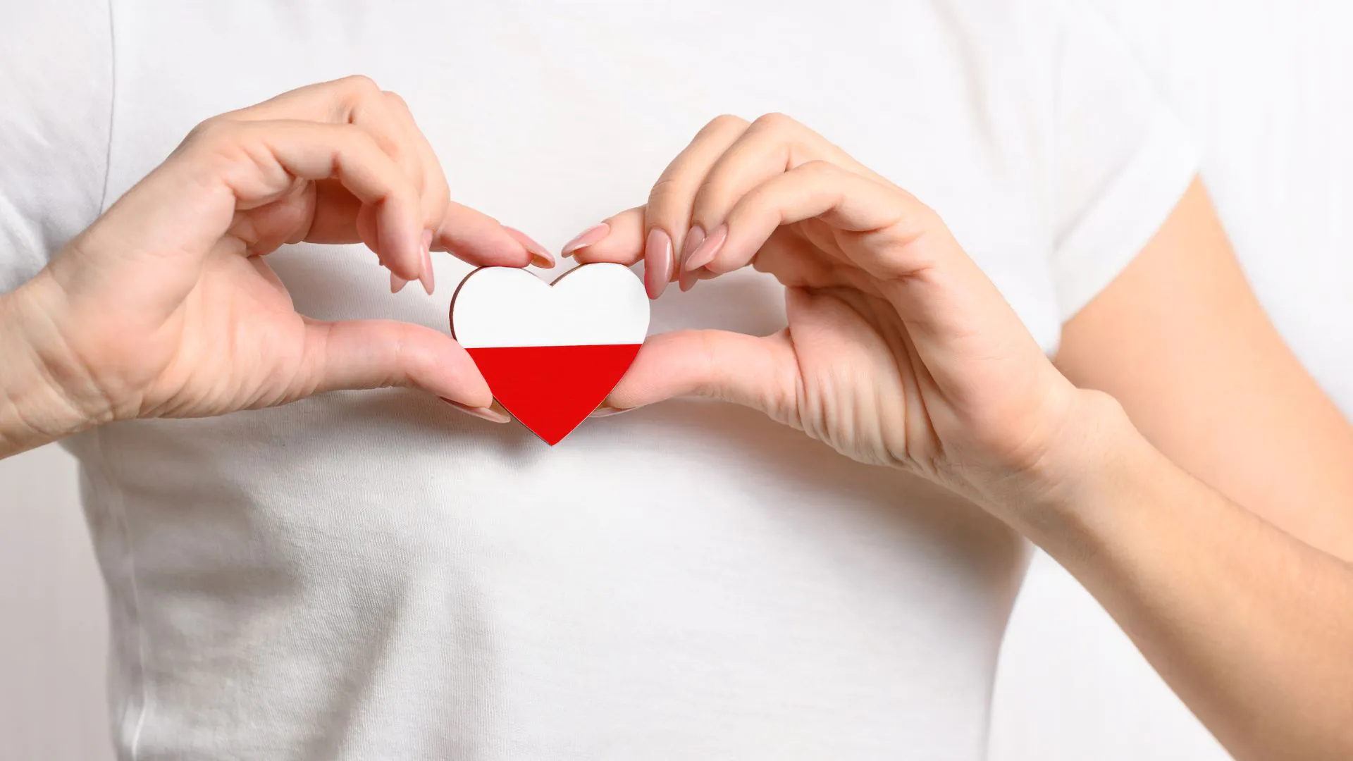 odzież patriotyczna dla kobiet